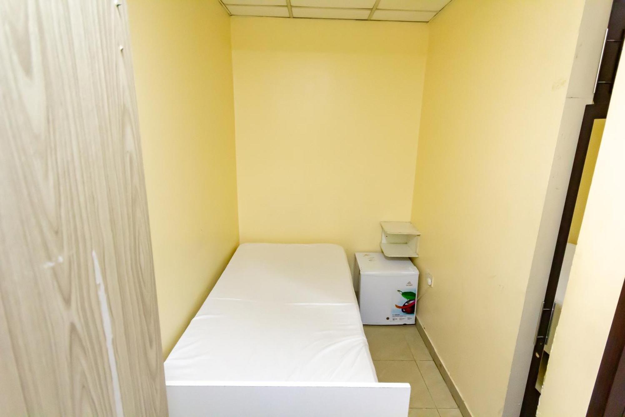 Small Budget Rooms For 'Girls' Only In Dubai, Marina Экстерьер фото