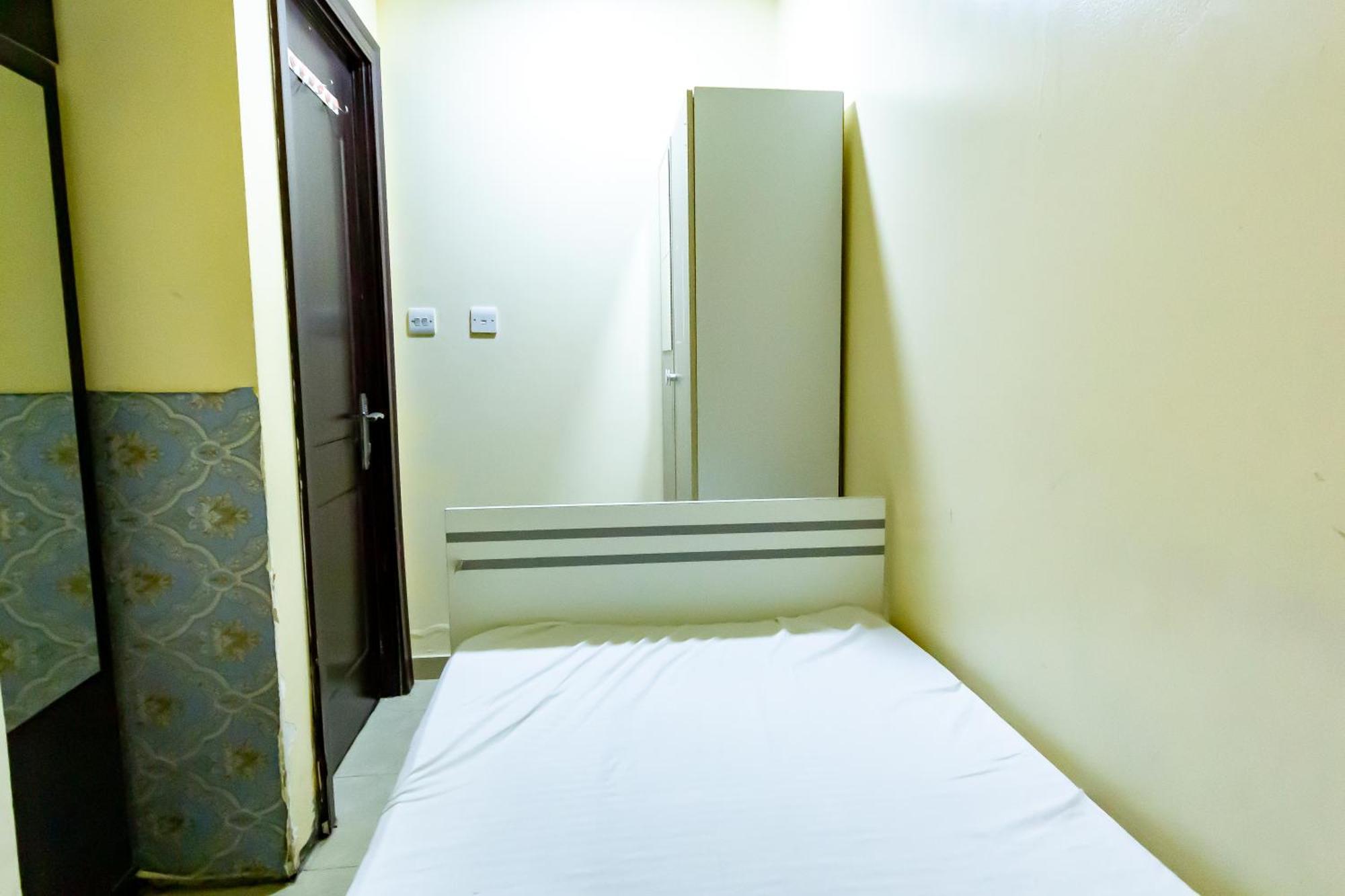 Small Budget Rooms For 'Girls' Only In Dubai, Marina Экстерьер фото